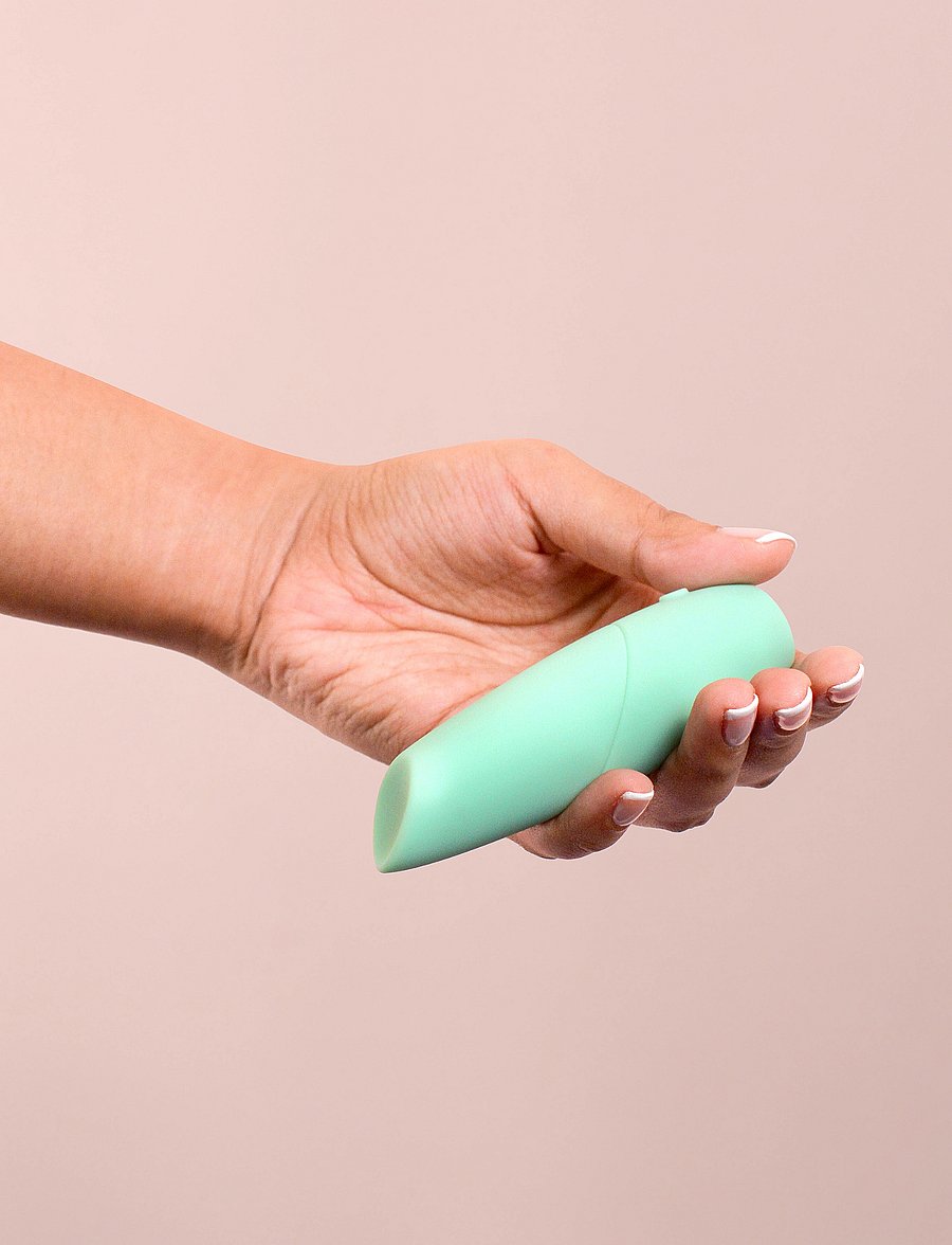 Smile Makers - The Whisperer - sex & intimacy - green - 5