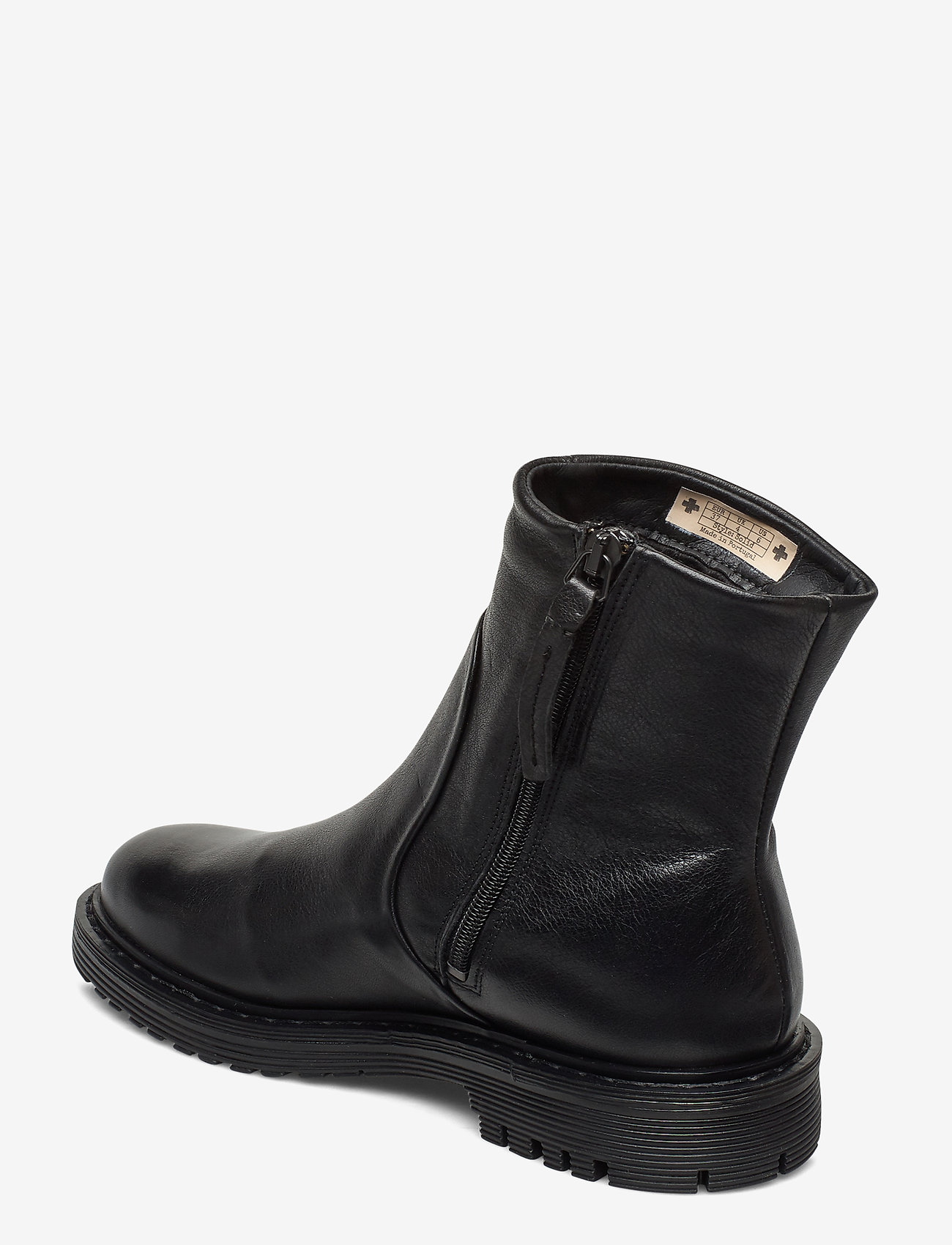 Sneaky Steve - Solid W - black sky - 2
