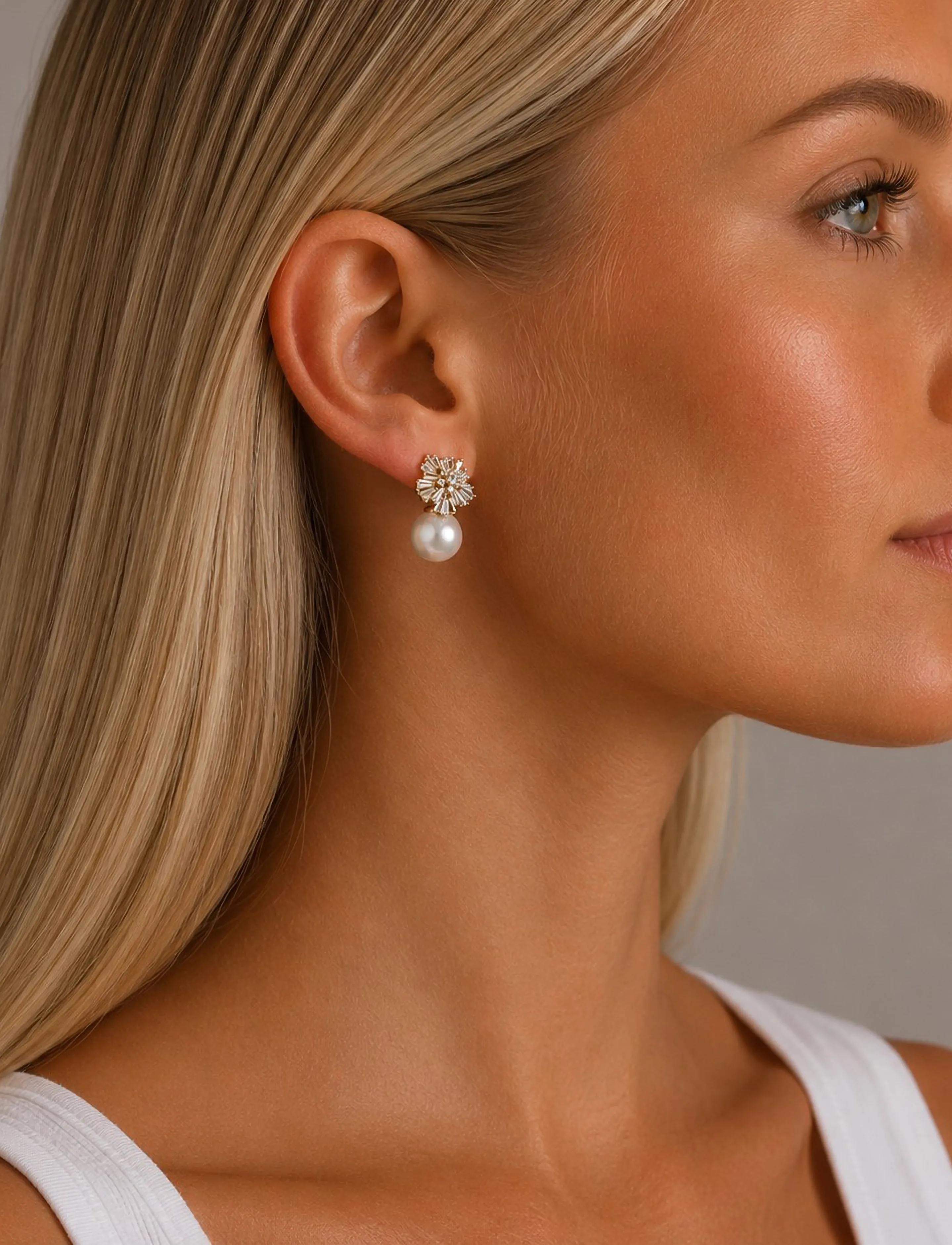 SNÖ of Sweden Snö Icon Small Pendant Ear G/Clear - Onesize, One Size, Gold, Earrings > Statement Earrings, Dame
