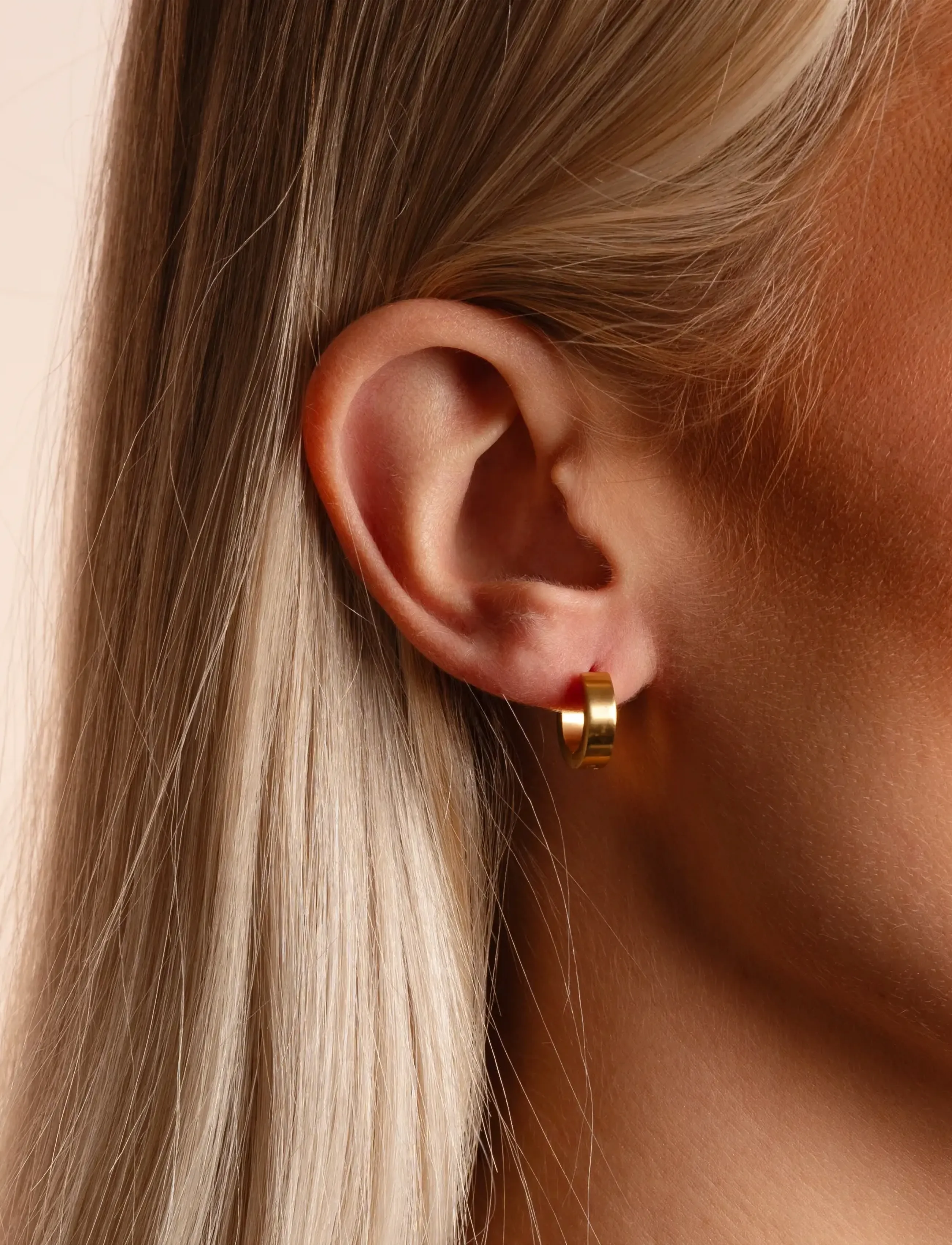 SNÖ of Sweden Liddy Small Ring Ear Plain G-Onesize, One Size, Earrings, Gold - Hoops, Frauen