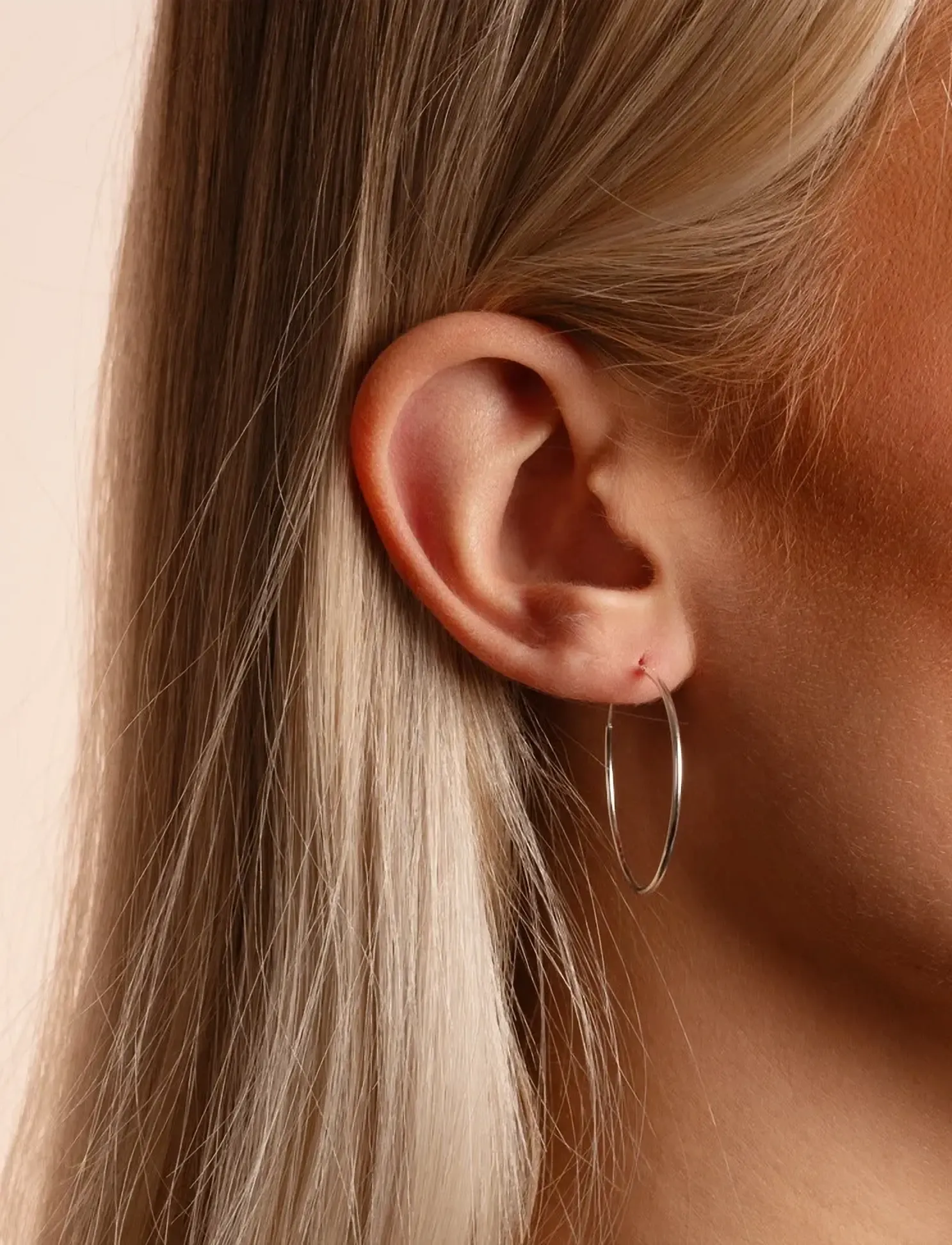 SNÖ of Sweden Liddy Thin Big Ring Ear Plain G-Onesize, One Size, Earrings, Gold - Hoops, Frauen