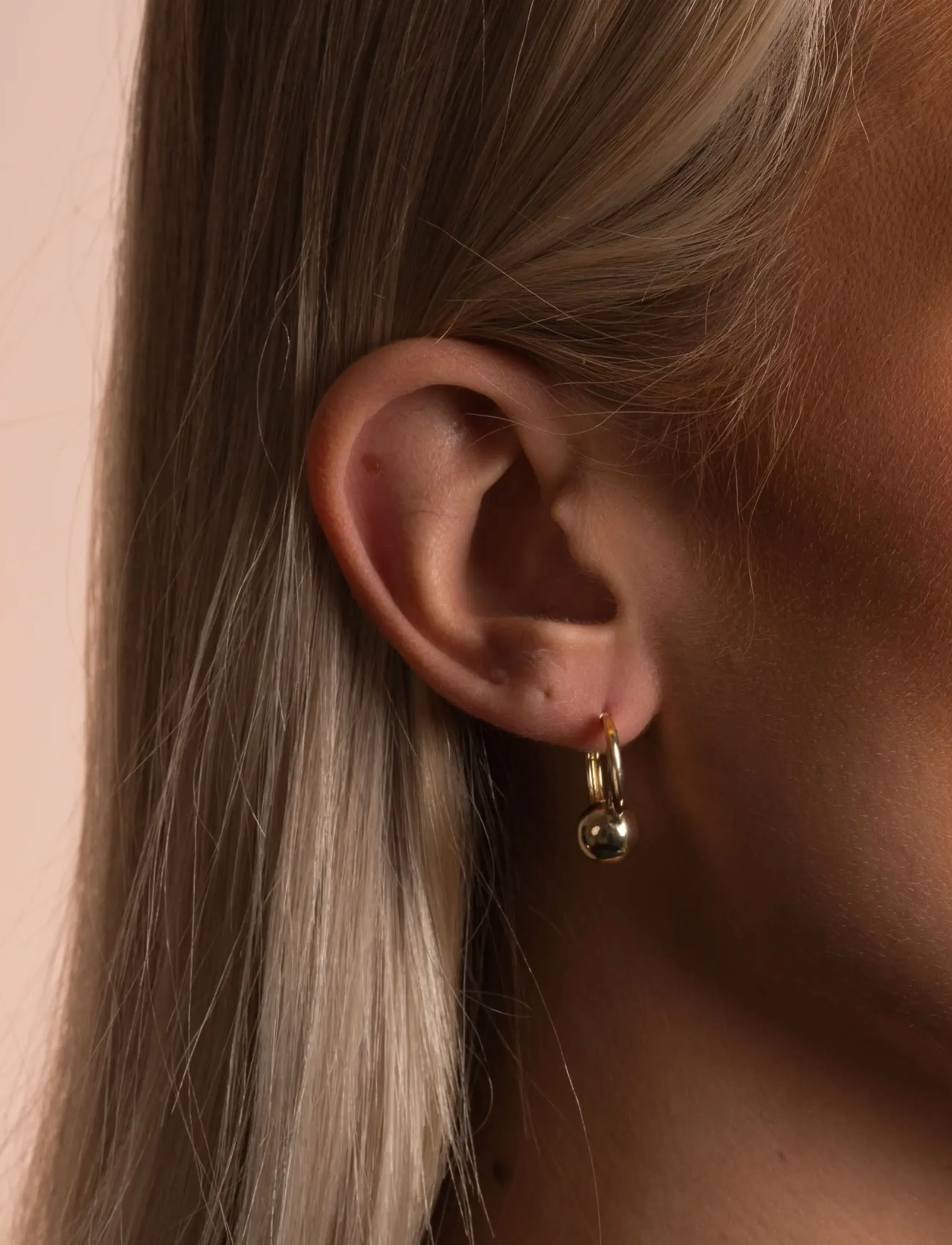 SNÖ of Sweden Bennet Ring Ear Plain G-Onesize, Kvinder, Kugle Creol Øreringe, Guld, Str: ONE SIZE