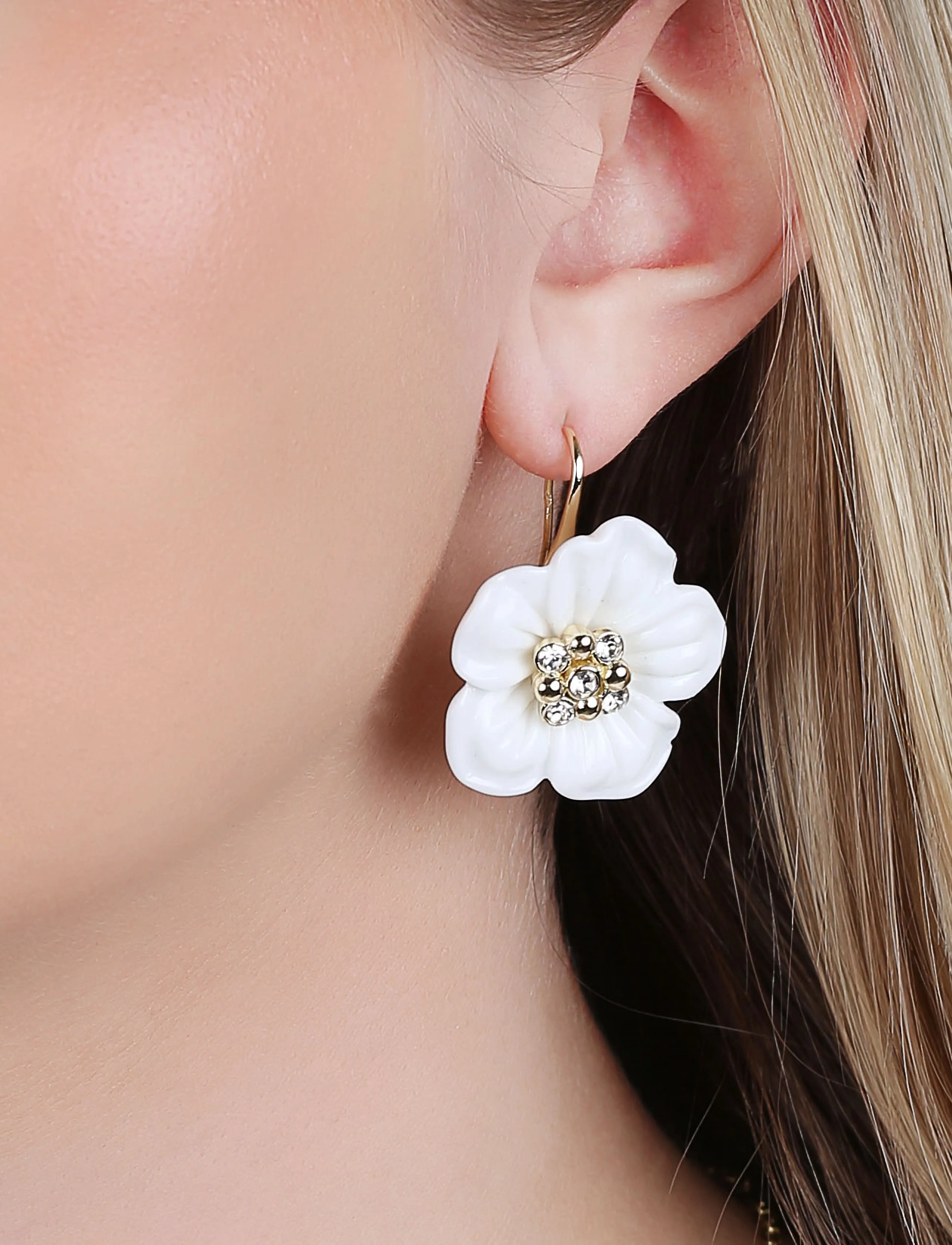 SNÖ of Sweden Florette Big Ear G/White-Onesize, One Size, White, Øreringe > Øreringe Med Vedhæng, Dame