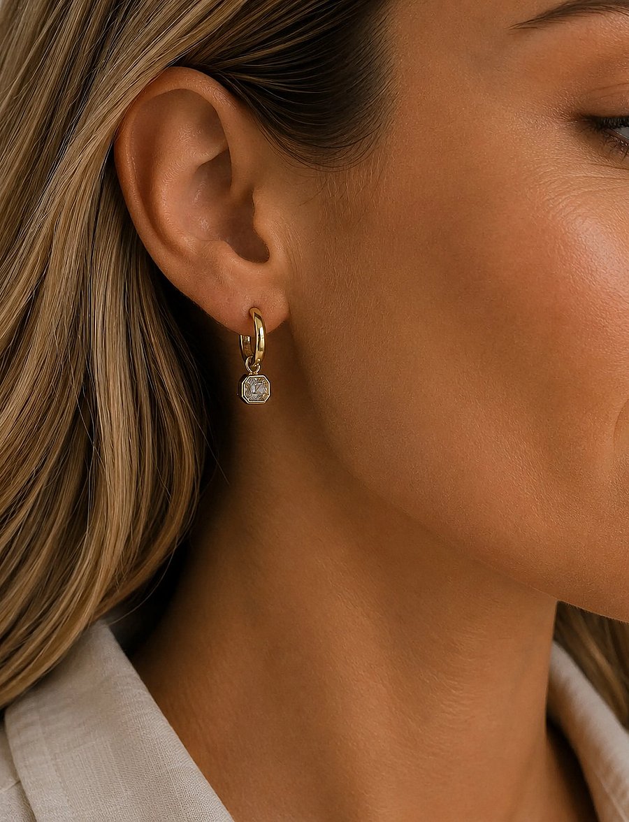 SNÖ of Sweden - Elle crystal pendant ear g/clear - Onesize - Øreringe med vedhæng - g/clear - 0