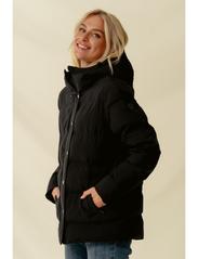 SNOOT - OLBIA JKT W - down- & padded jackets - black - 3