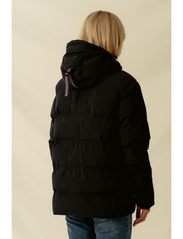 SNOOT - OLBIA JKT W - down- & padded jackets - black - 4