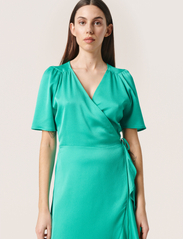 Soaked in Luxury - SLKarven Dress - omlottklänningar - sea green - 3