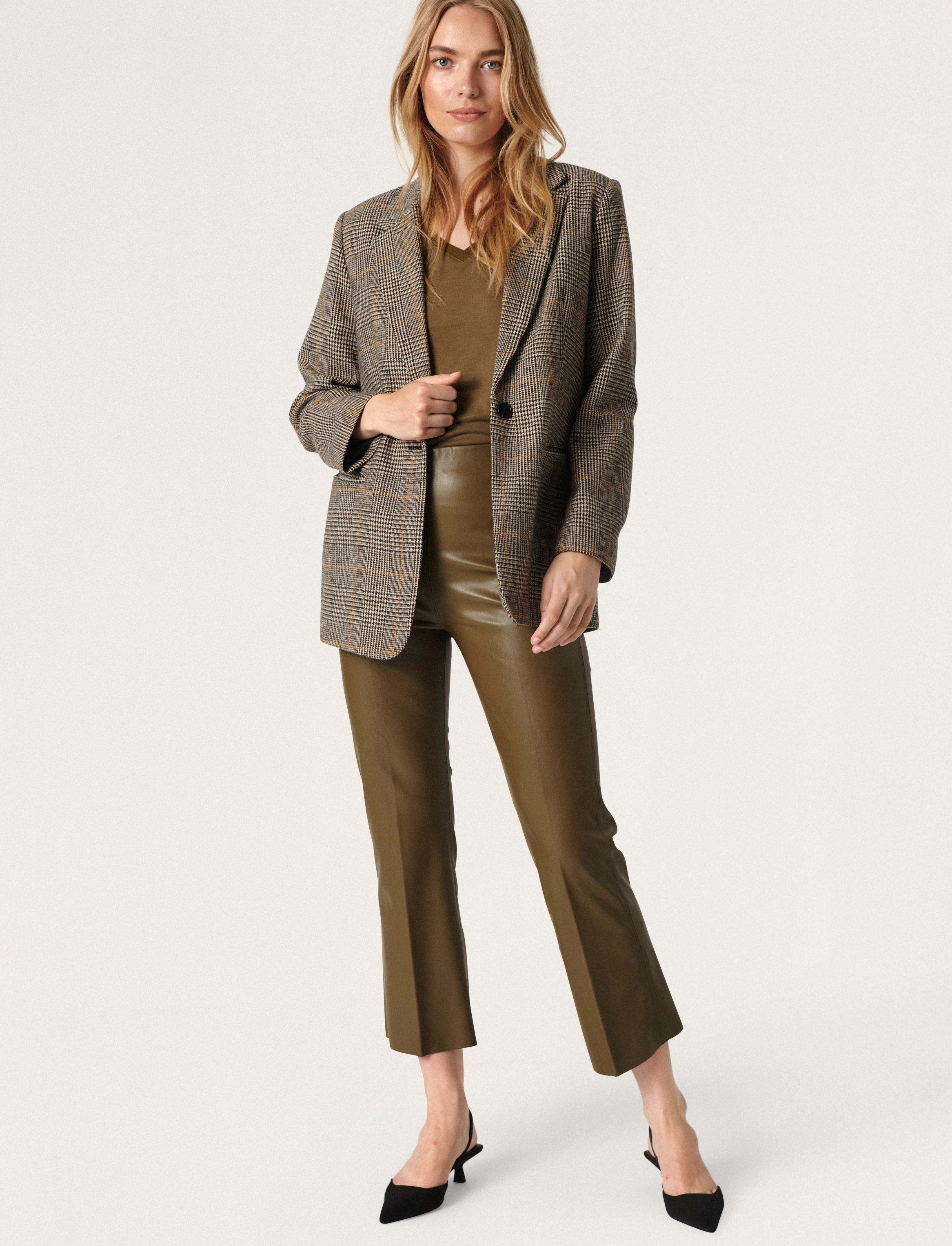 Soaked - SLKaylee PU Kickflare Pants - festtøj til outletpriser - beech - 3