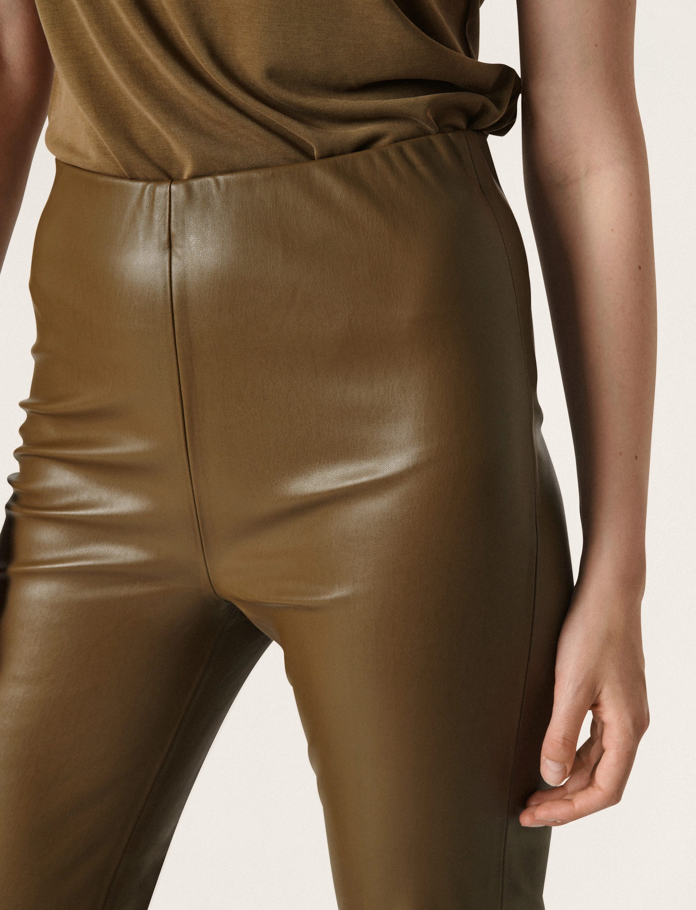 Soaked - SLKaylee PU Kickflare Pants - festtøj til outletpriser - beech - 5