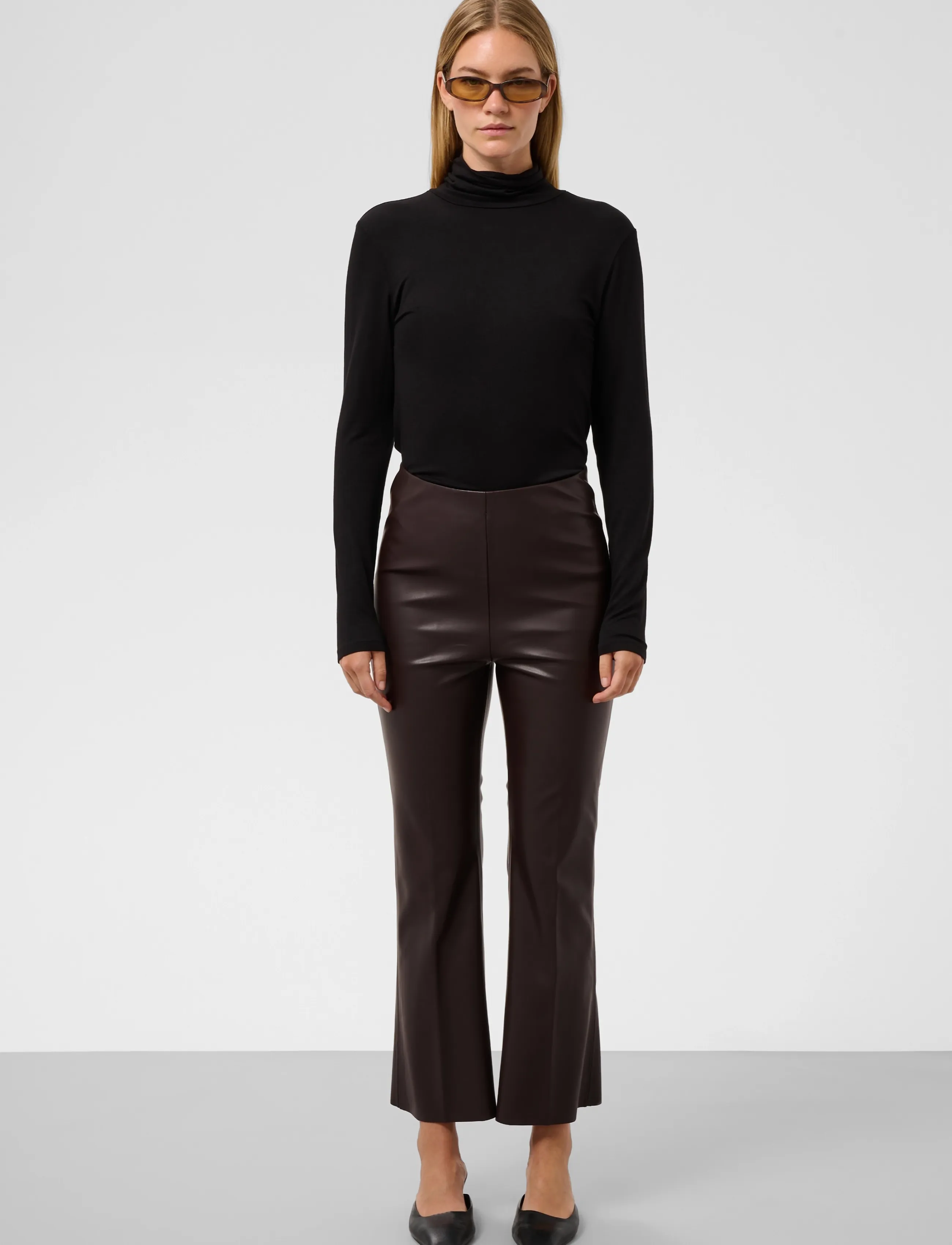 Soaked - SLKaylee PU Kickflare Pants - skinnbyxor - chocolate torte - 3