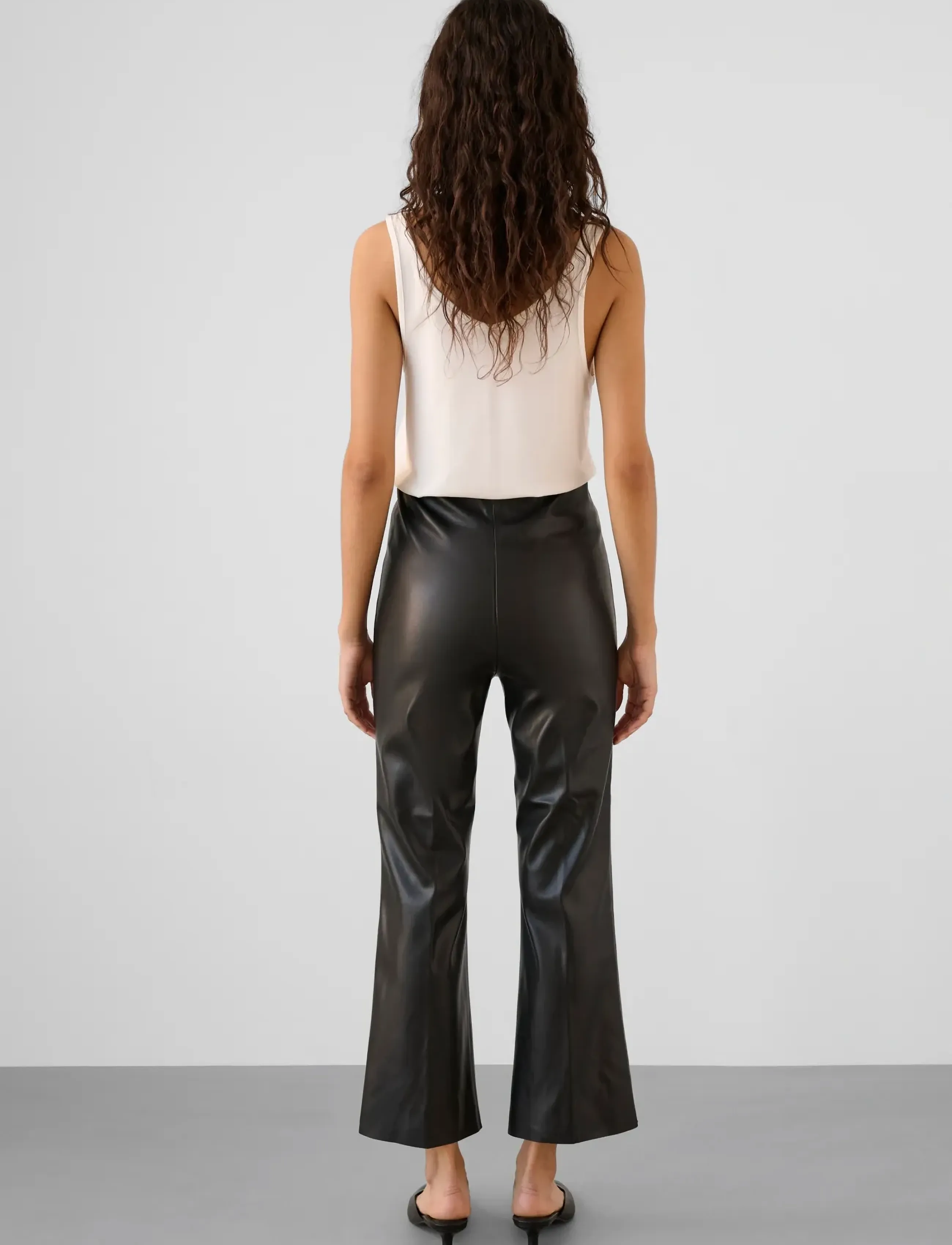 Soaked - SLKaylee PU Kickflare Pants - odinės kelnės - chocolate torte - 4