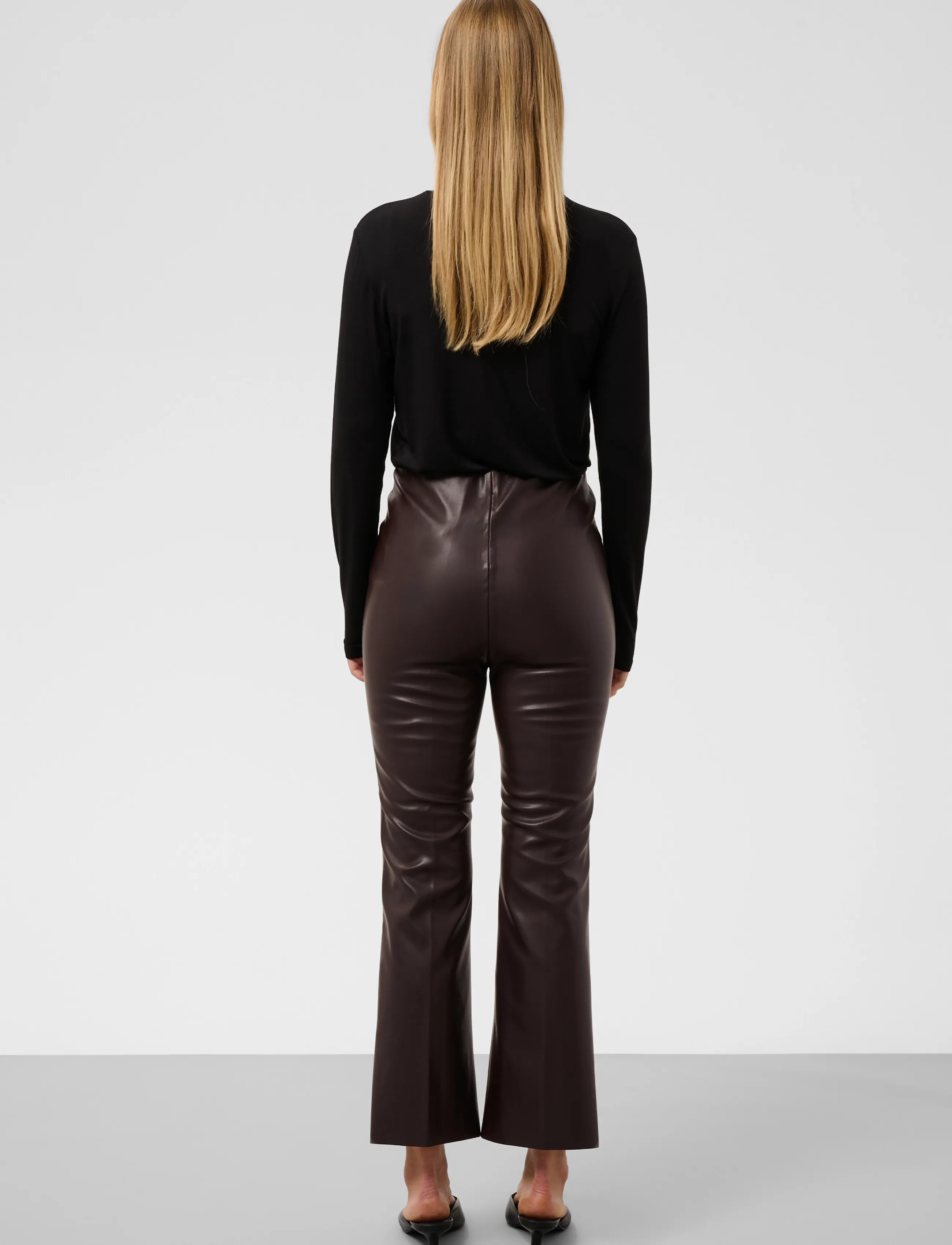 Soaked - SLKaylee PU Kickflare Pants - skinnbyxor - chocolate torte - 4