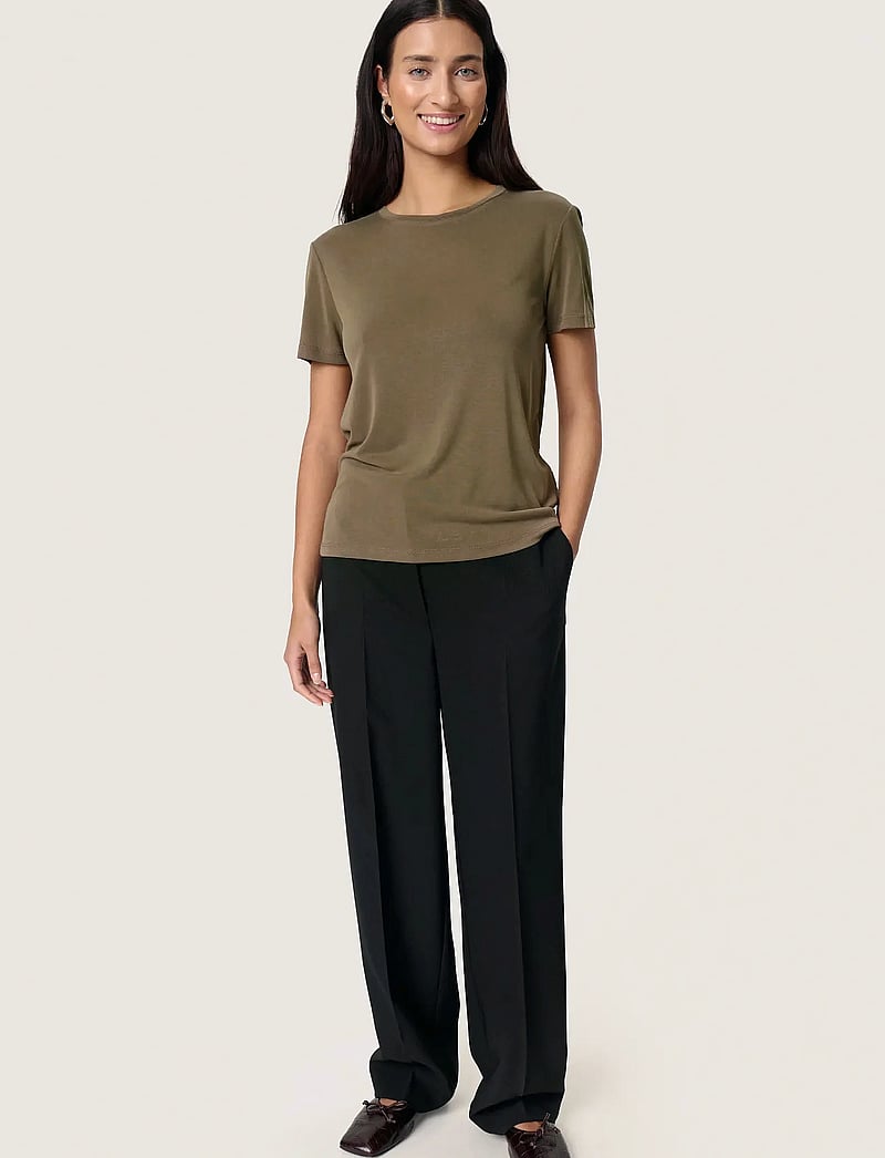 Soaked in Luxury - SLColumbine Crew-Neck T-Shirt SS - t-shirts - tarmac - 3