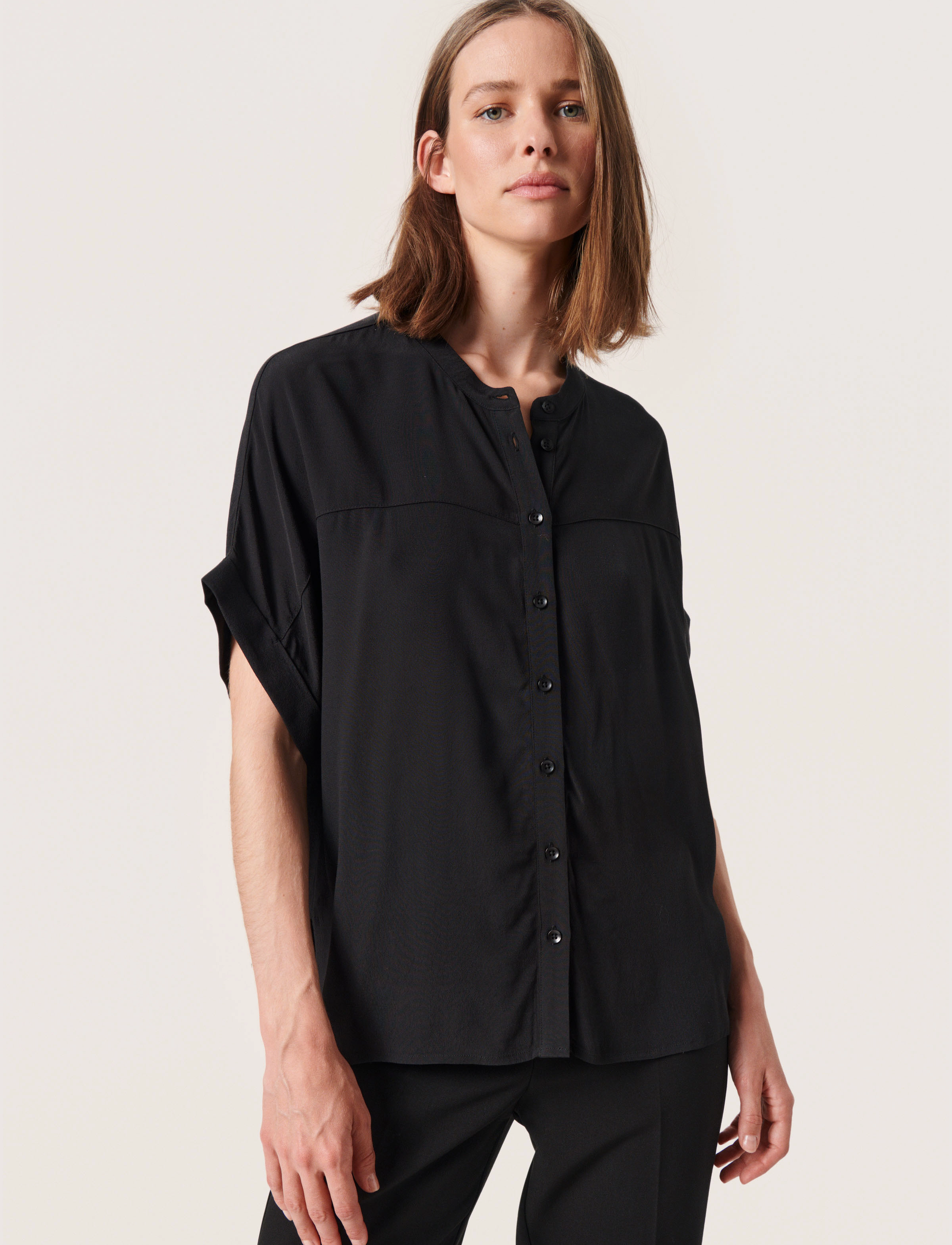 Soaked Slhelia Shirt Ss, M, Black, Skjorter > Kortærmede, Dame