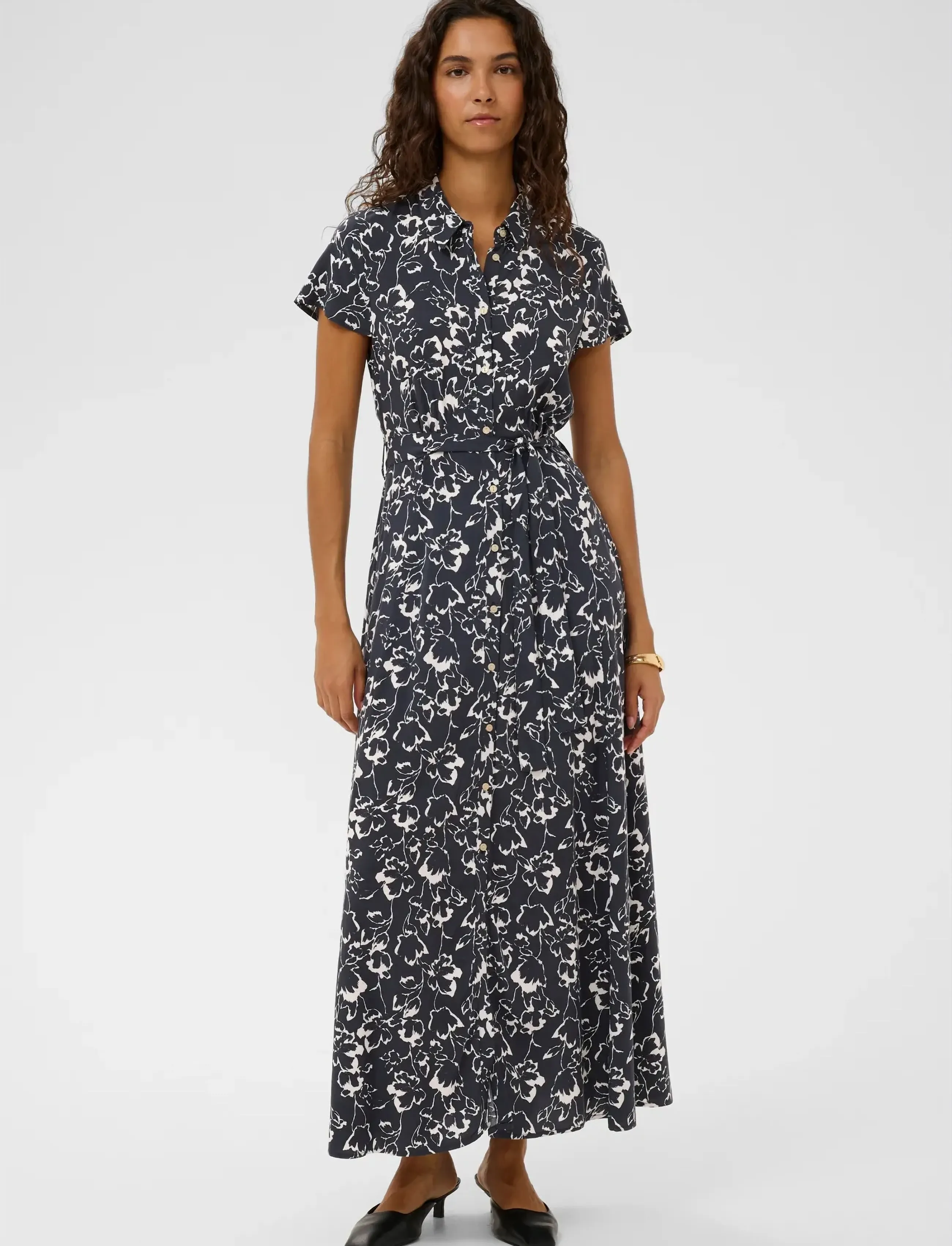 Soaked in Luxury SLArjana Maxi Dress SS - Hochzeitsgäste - INDIA INK OUTLINE FLOWER / navy