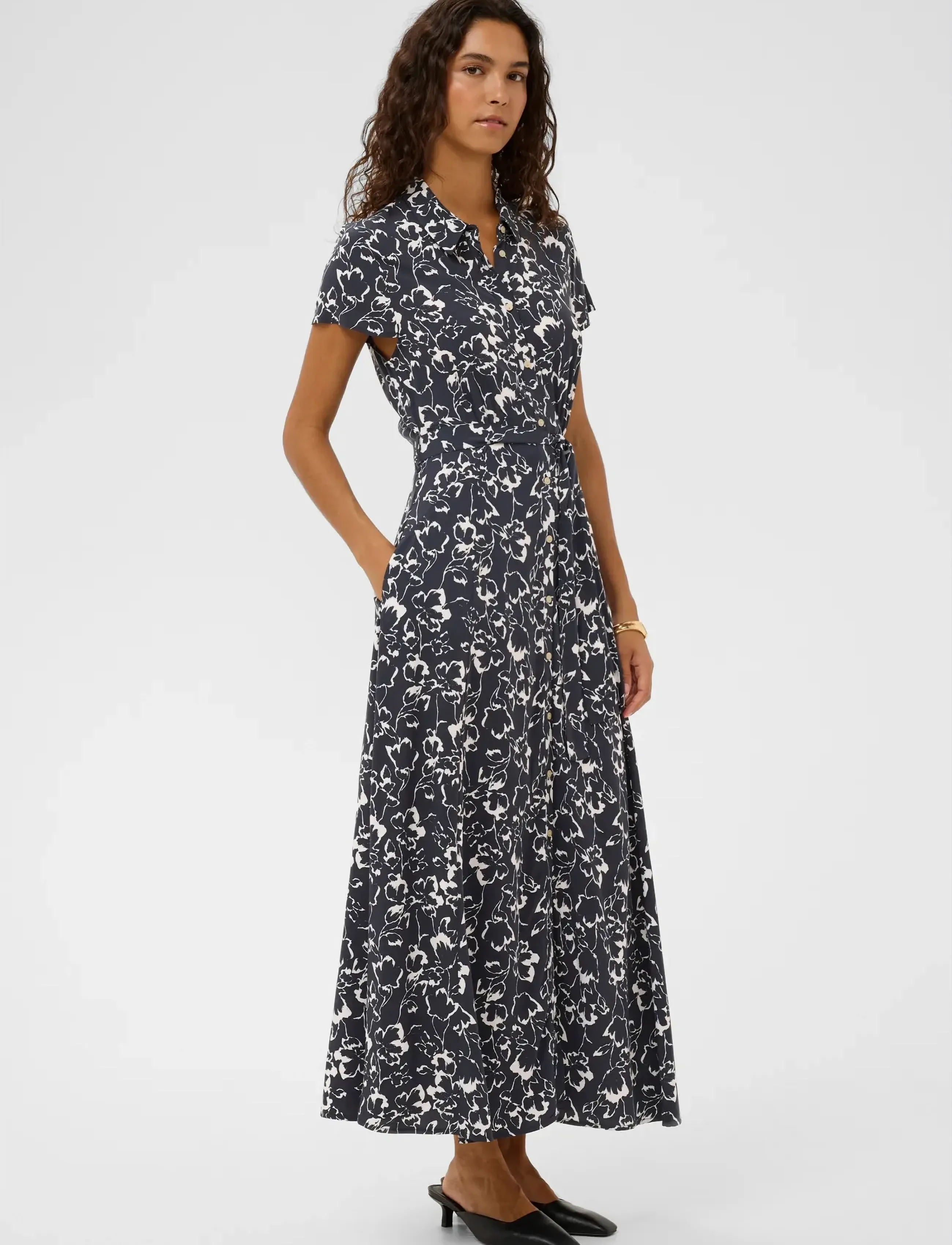 Soaked - SLArjana Maxi Dress SS - hemdkleider - india ink outline flower - 3