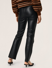 Soaked in Luxury - SLKaylee Straight Pants - party wear at outlet prices - black - 5