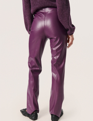 Soaked in Luxury - SLKaylee Straight Pants - feestelijke kleding voor outlet-prijzen - hortensia - 4