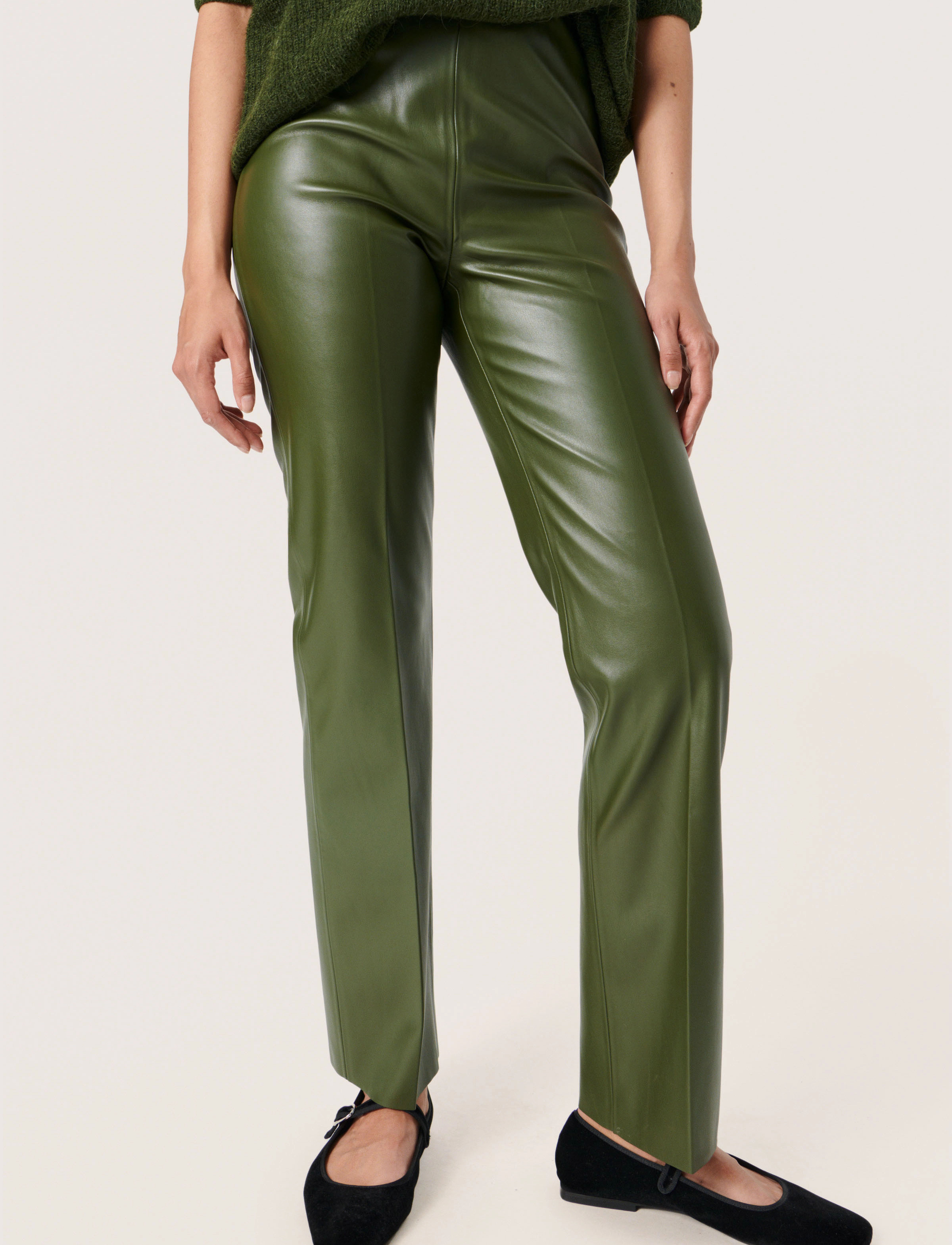 Soaked SLKaylee Straight Pants - Bukser - KOMBU GREEN / green