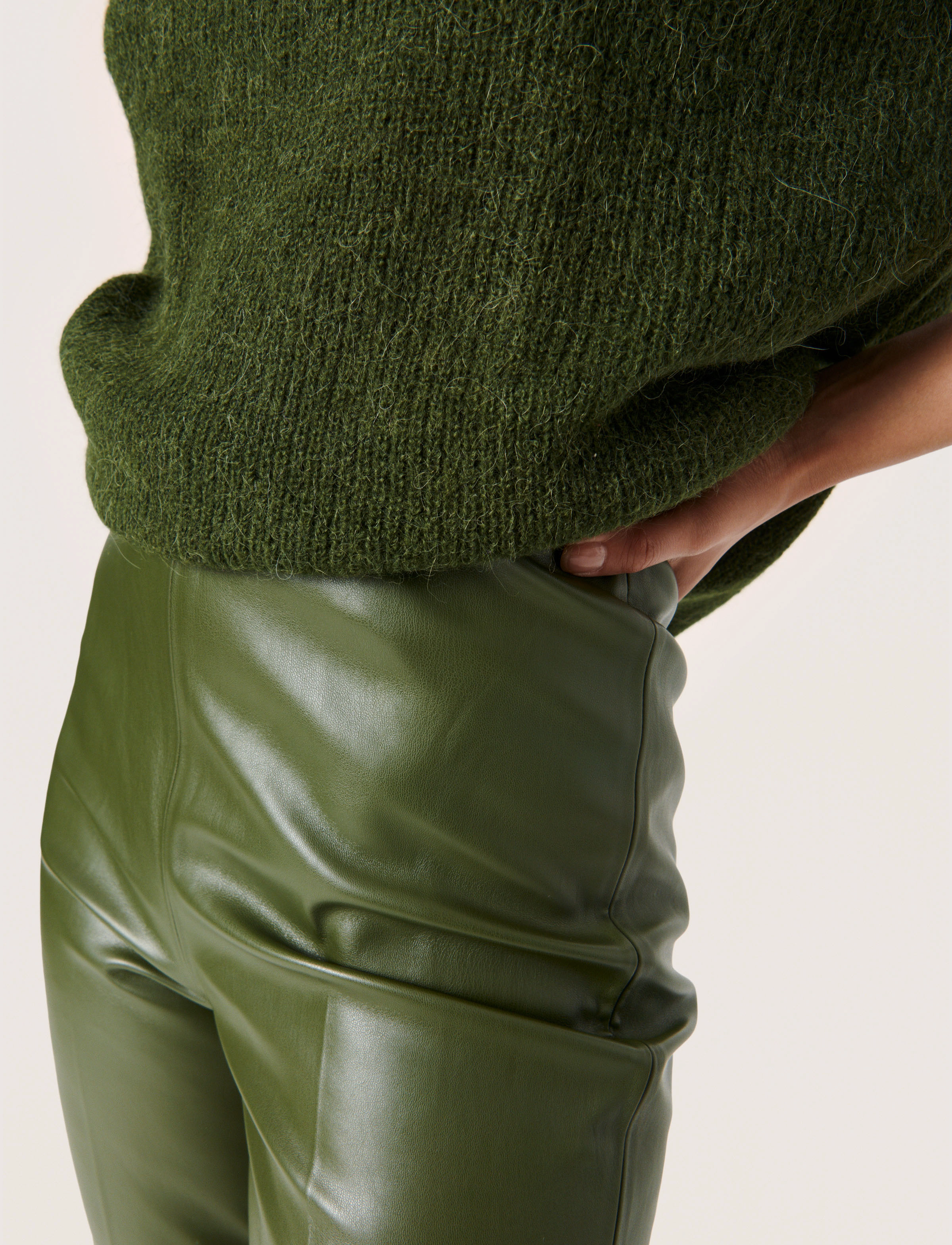 Soaked - SLKaylee Straight Pants - festtøj til outletpriser - kombu green - 5