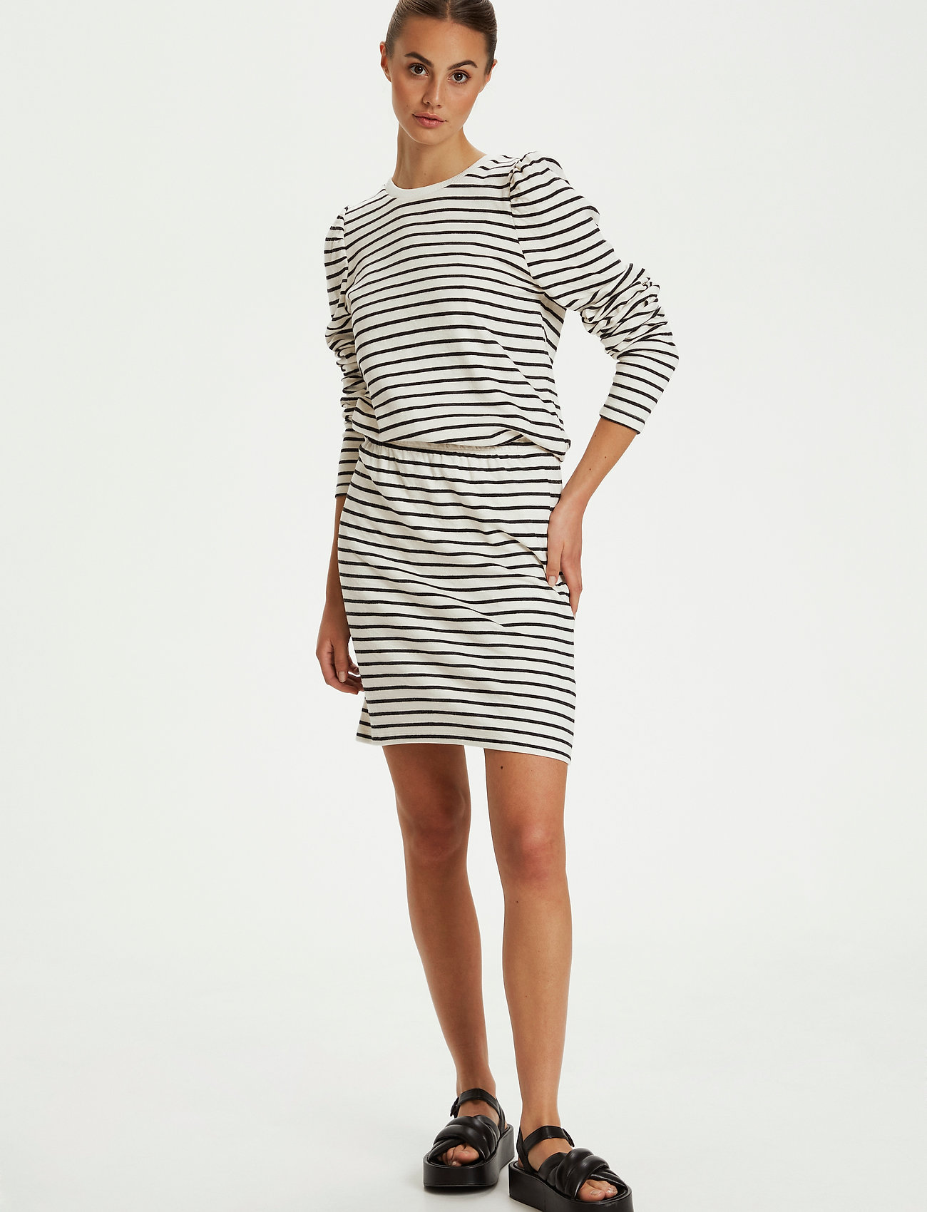 Soaked in Luxury - SLInge Skirt - whisper white w black - 3