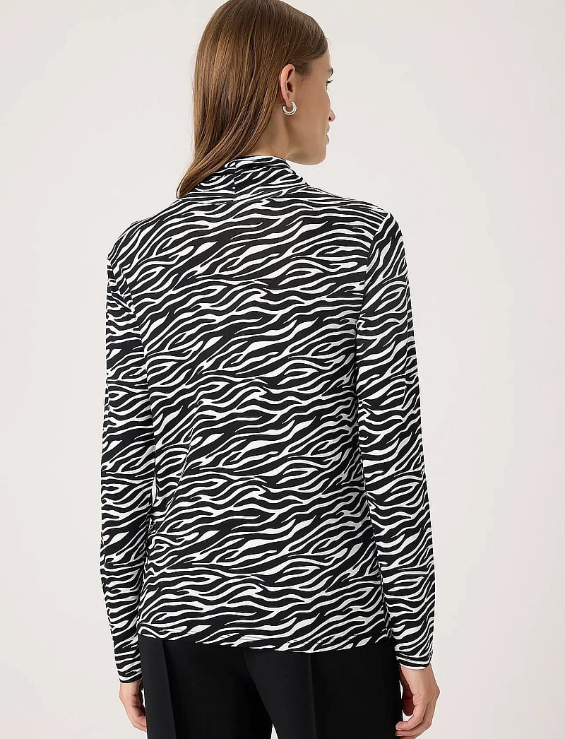 Soaked in Luxury - SLHanadi Printed Rollneck LS - langærmede toppe - black and white animal print - 4