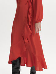 Soaked in Luxury - SLKarven Dress LS - midi kjoler - valiant poppy - 5