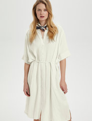 Soaked in Luxury - SLRosaline Shirt Dress - vasarinės suknelės - whisper white - 2