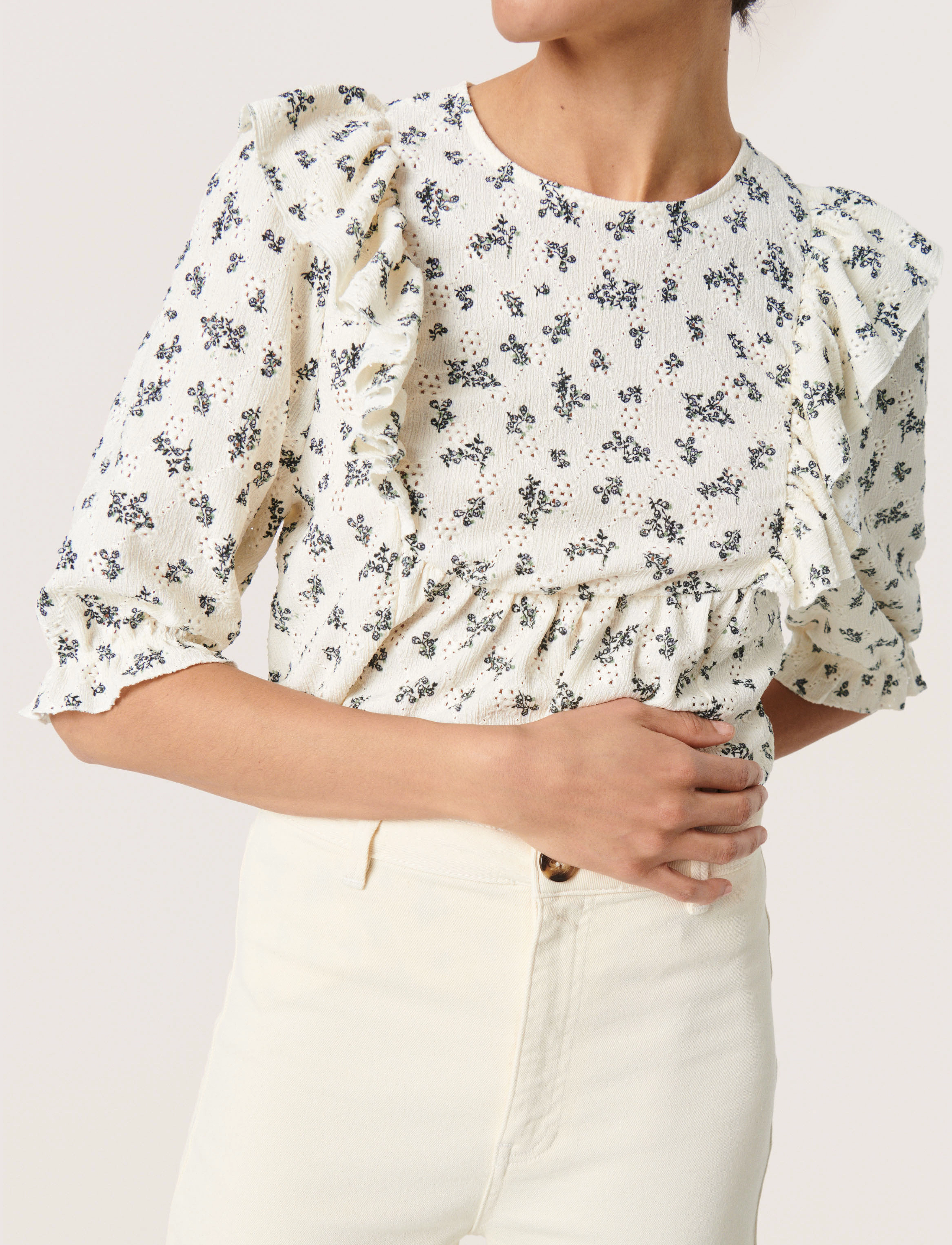 Soaked in Luxury - SLSuzie Blouse SS - white seed capsule print - 5