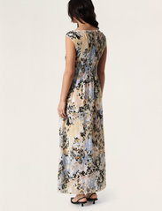 Soaked in Luxury - SLOlympia Dress - maxiklänningar - parsnip abstract print - 6