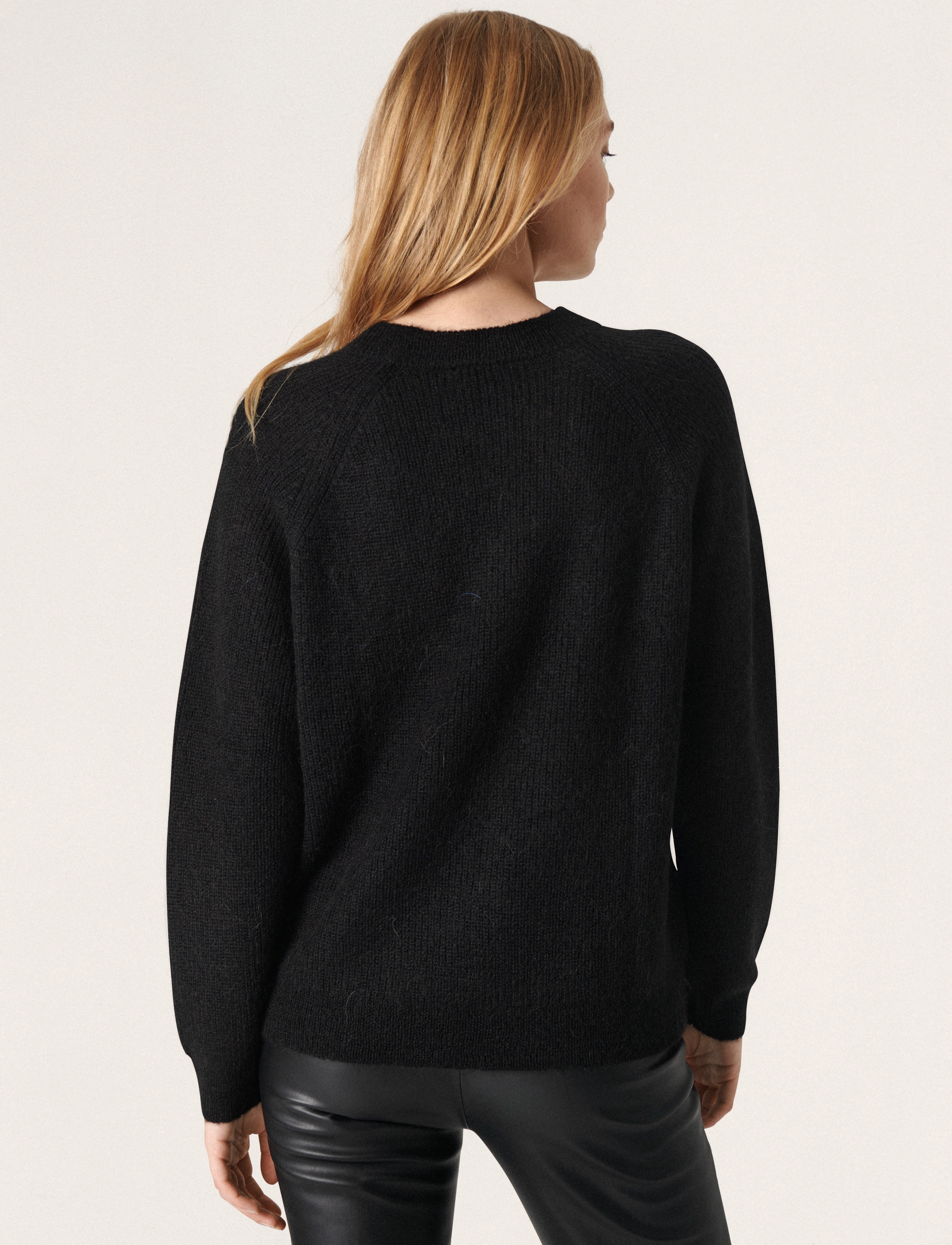 Soaked - SLTuesday Raglan Pullover LS - sügisesed riided - black - 4