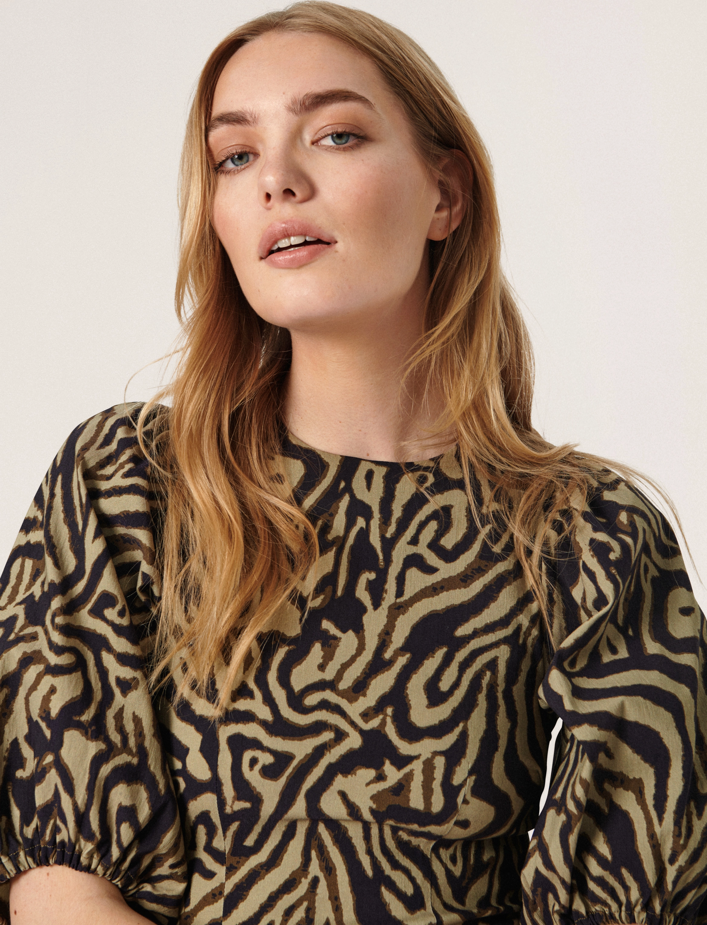 Soaked in Luxury - SLSharona Zazu Dress - green animal print - 5