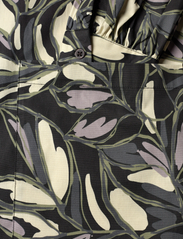 Soaked in Luxury - SLFrankie Shirt Dress - skjortklänningar - black leaf print - 10