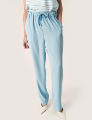 Soaked in Luxury - SLShirley Tapered Pants - straight leg trousers - corydalis blue - 2