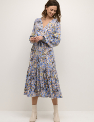Soaked in Luxury - SLChrishell Midi Dress - vidutinio ilgio suknelės - allure abstract print - 3