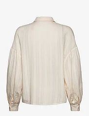 Soaked in Luxury - SLAmanza Shirt Blouse LS - langærmede bluser - whisper white - 1