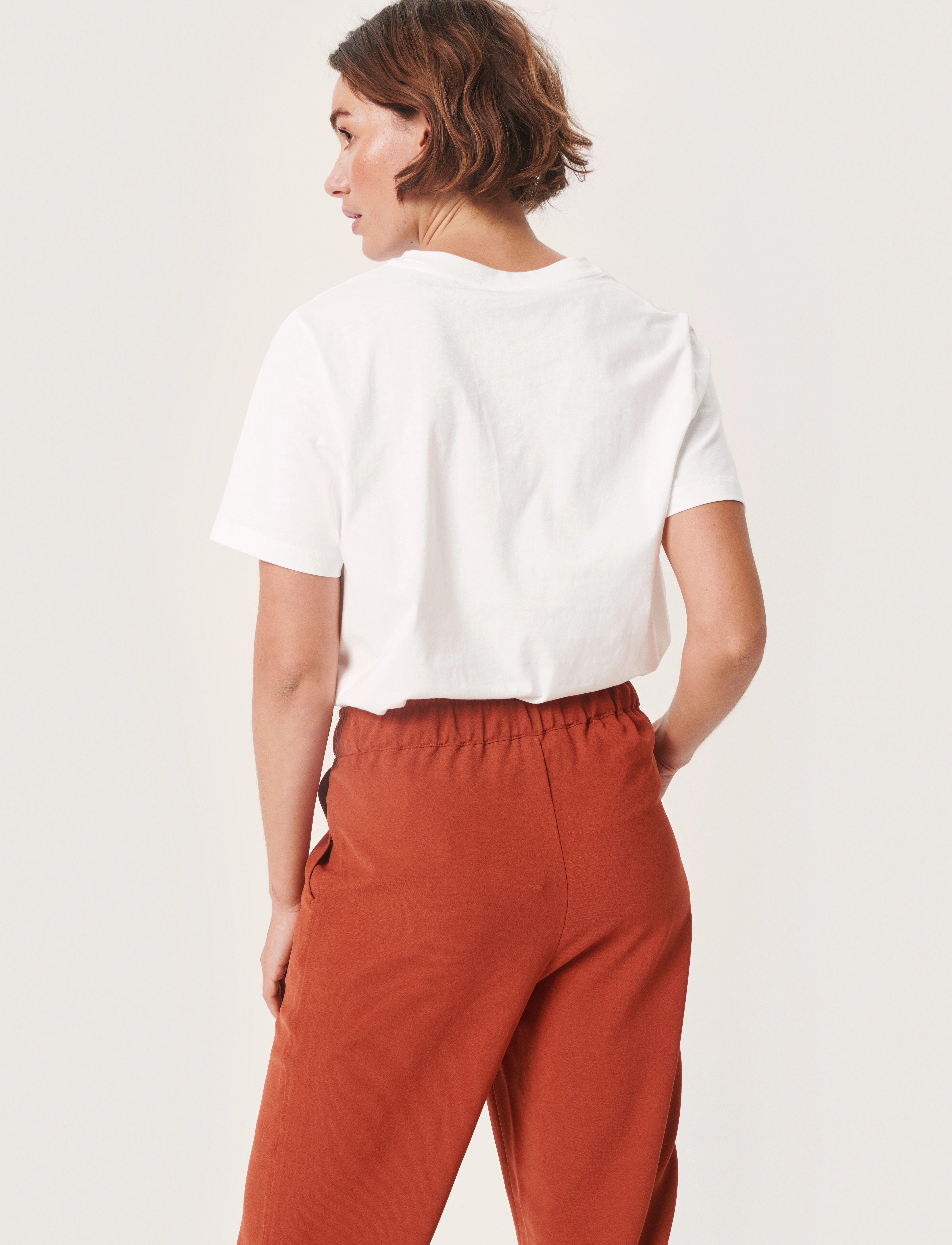 Soaked in Luxury - SLHelene Tee SS - broken white - 4