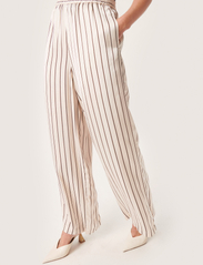 Soaked in Luxury - SLSharan Pants - plačios kelnės - whisper white w auburn stripe - 2