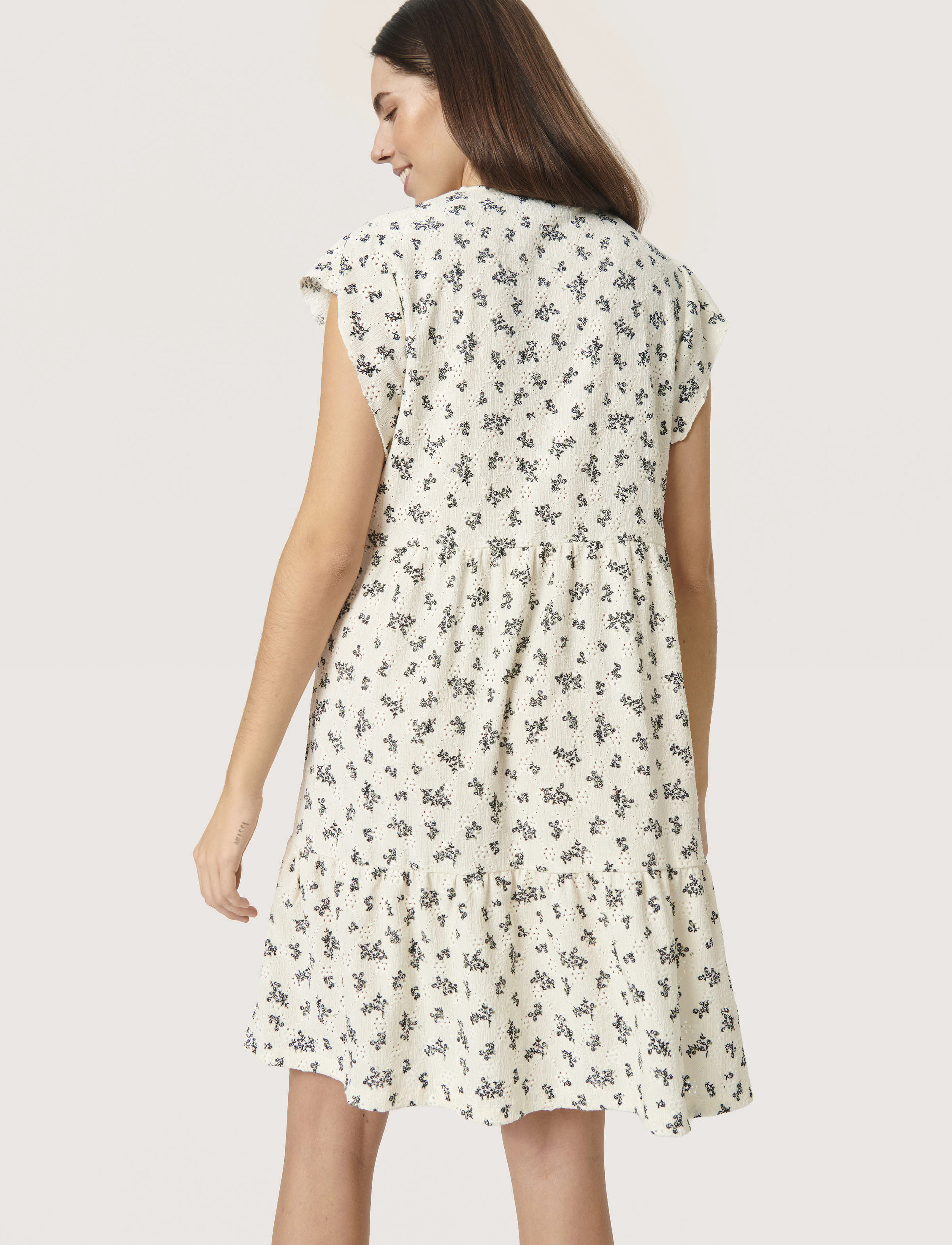 Soaked in Luxury - SLSuzie Ingvild Dress SS - white seed capsule print - 4