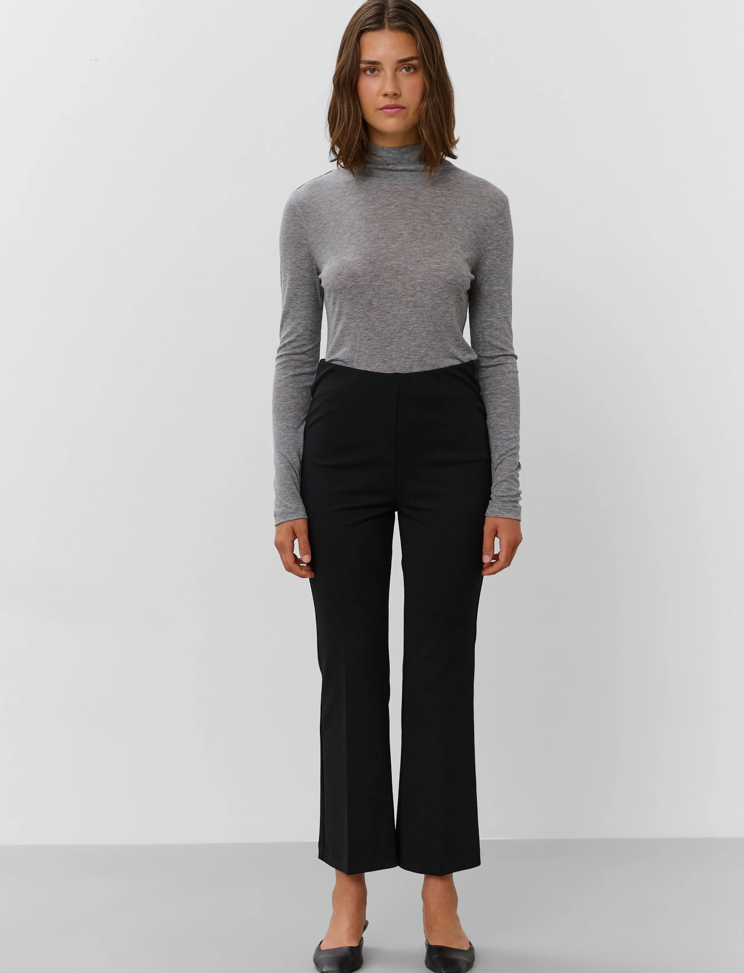 Soaked SLBea Kaylee Kickflare Pants - Trousers - BLACK / black