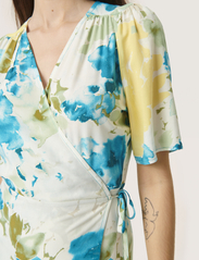 Soaked in Luxury - SLIndre Karven Maxi Dress - ballīšu apģērbs par outlet cenām - deep lake watercolour print - 5