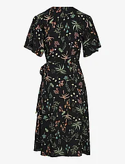 Soaked in Luxury - SLIndre Gaby Dress SS - slå-om-kjoler - black botanical print - 1
