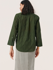 Soaked in Luxury - SLWillie Shirt LS - langærmede skjorter - kombu green - 4