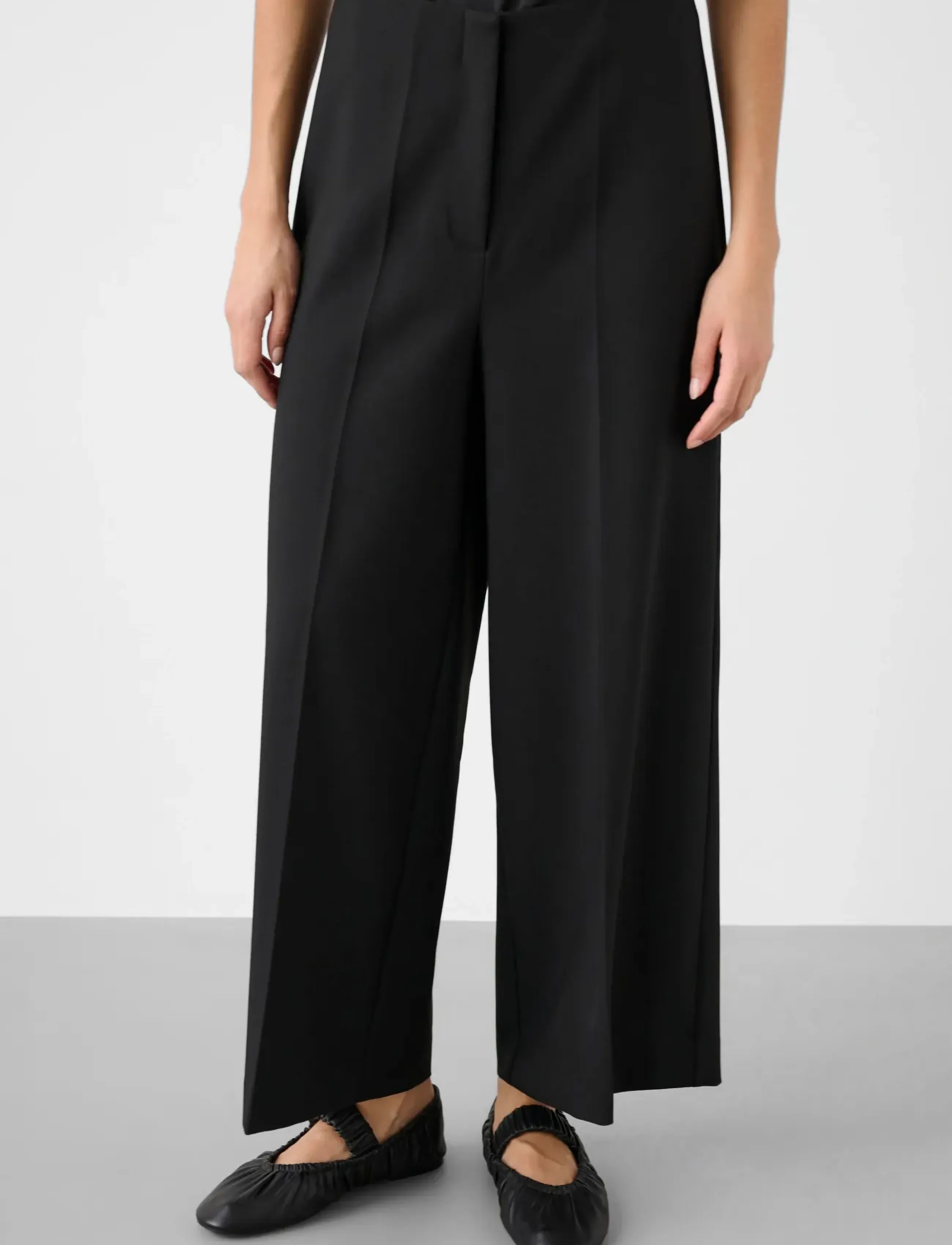 Soaked SLCorinne Wide Cropped Pants - Vêtements - BLACK / black