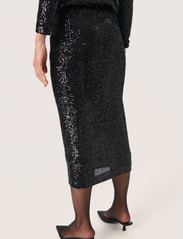 Soaked in Luxury - SLSuse Skirt - pieštuko formos sijonai - black - 3