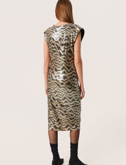 Soaked in Luxury - SLSusie Dress - sequin dresses - golden animal sequins - 5