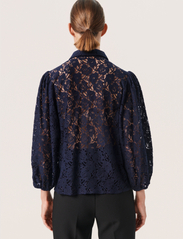 Soaked in Luxury - SLWela Stefani Blouse LS - blouses met lange mouwen - night sky - 4