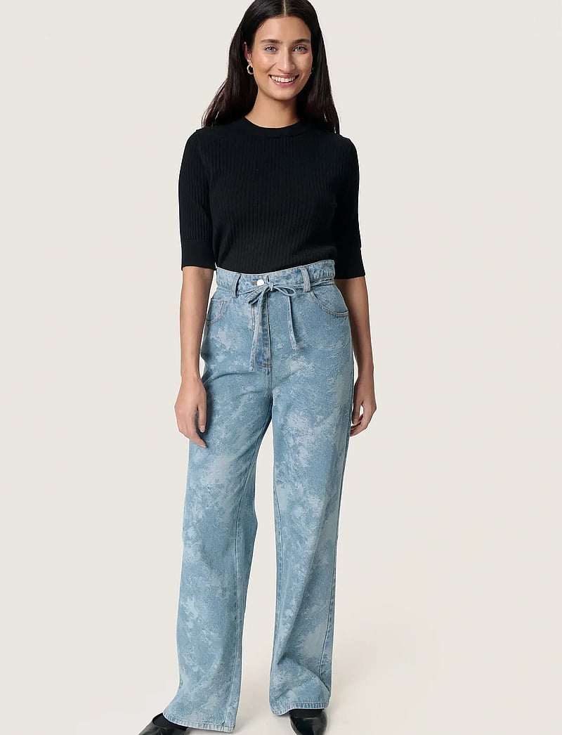 Soaked in Luxury - SLSpina Tee - t-shirts - black - 3