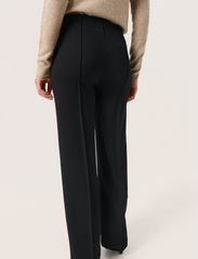 Soaked in Luxury - SLBea Pants - festtøj til outletpriser - black - 3