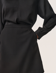 Soaked in Luxury - SLCorinne Aline Skirt - korta kjolar - black - 4